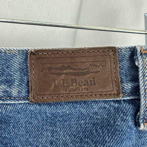 L.L. Bean Womens Medium Wash Straight Leg Classic Fit Jeans Size 10 Regular - Picture 5 of 6